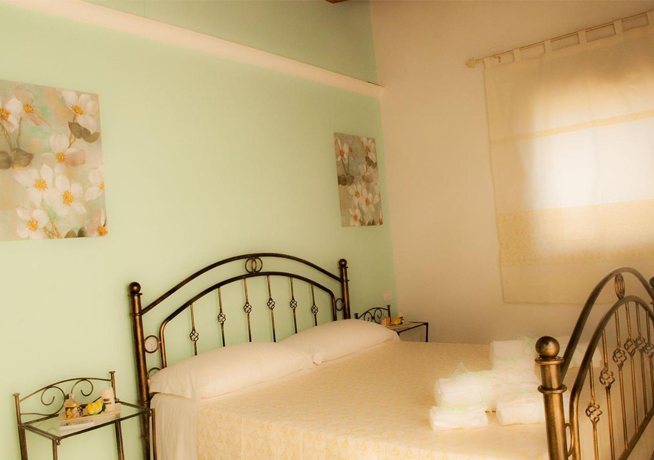 Le Rocce Antiche 4* Sant'Antioco