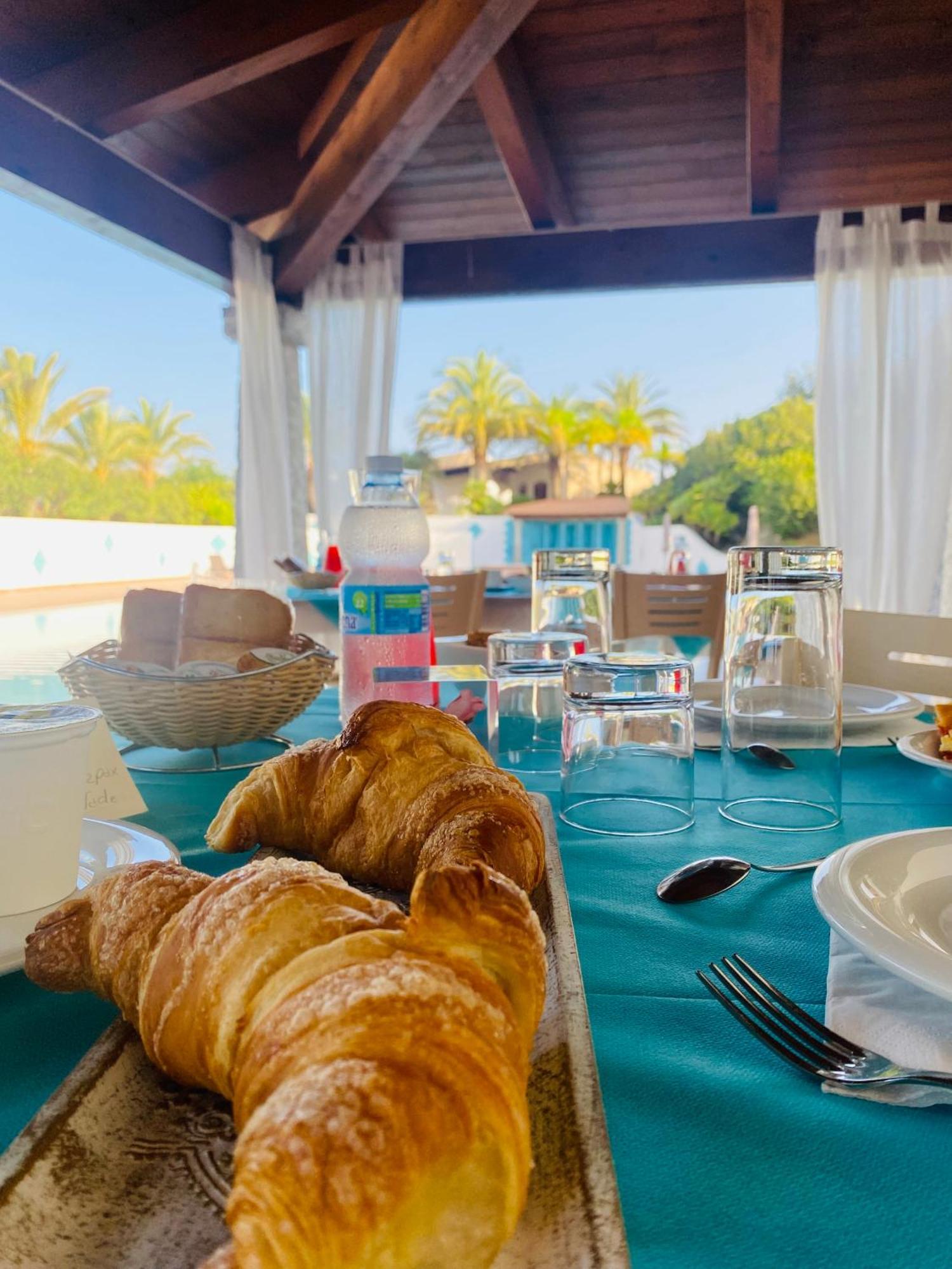 Hotel Le Rocce Antiche 4*